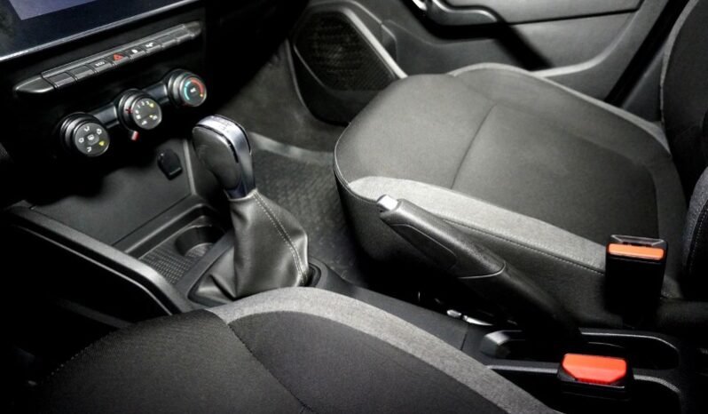 
								Renault Duster Intens full									
