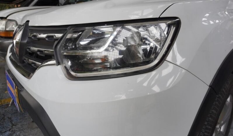 
								Renault Duster Intens full									
