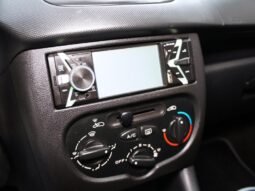 
										Peugeot 206 full									