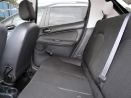 
										Peugeot 206 full									