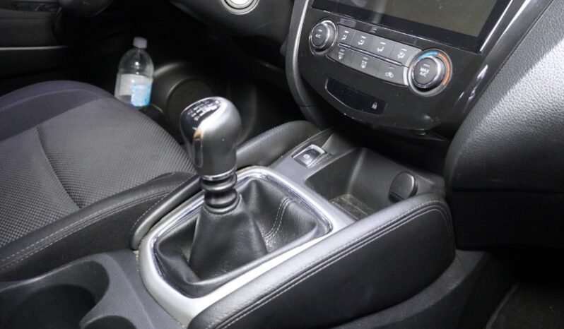 
								Nissan Qashqai full									