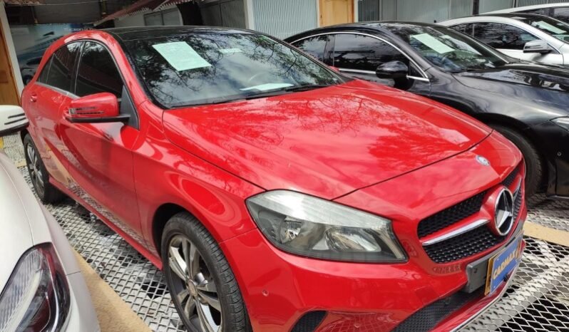 
								Mercedes-Benz A200 full									