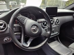 
										Mercedes-Benz A200 full									