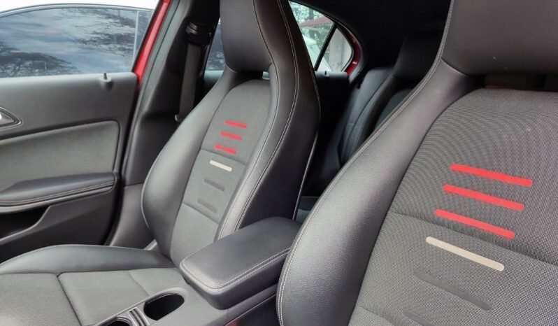 
								Mercedes-Benz A200 full									