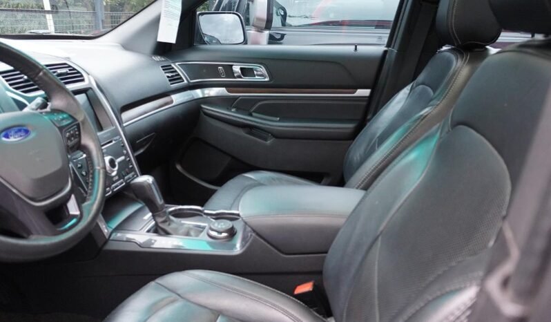 
								Ford Explorer full									