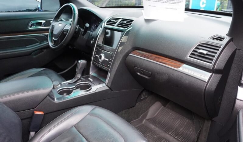 
								Ford Explorer full									