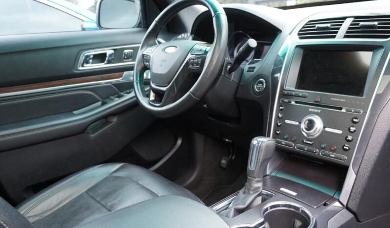 
								Ford Explorer full									