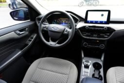 
										Ford Escape full									