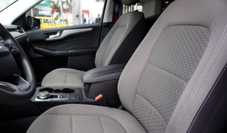 
								Ford Escape full									