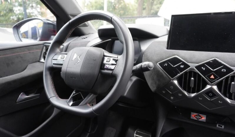 
								DS DS3 CROSSBACK PERFORMANCE LINE full									