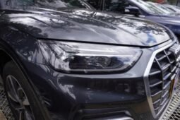 
										Audi Q5 full									