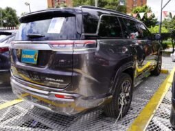 Jeep COMMANDER OVERLAND