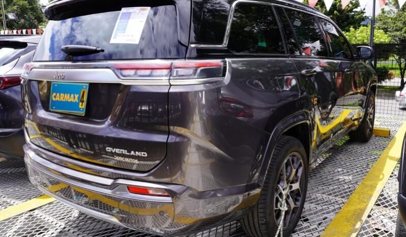 
								Jeep COMMANDER OVERLAND full									