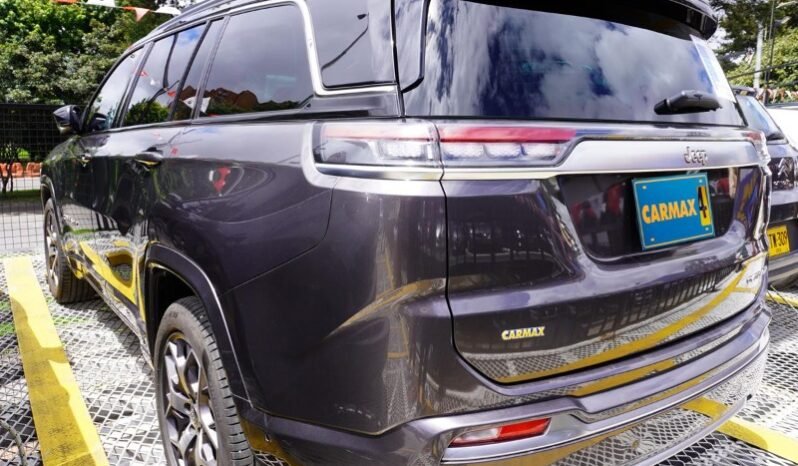 
								Jeep COMMANDER OVERLAND full									