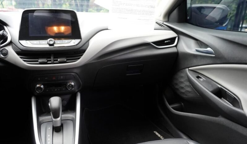 
								Chevrolet Onix full									