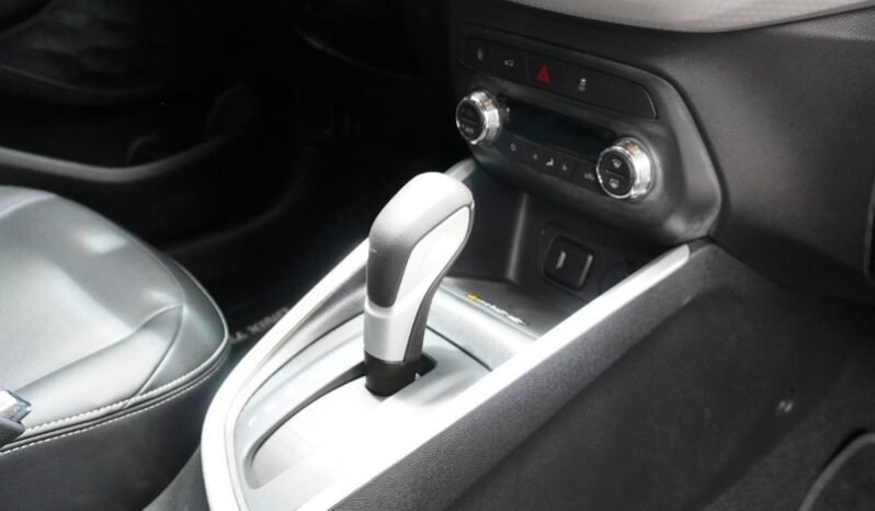 
								Chevrolet Onix full									
