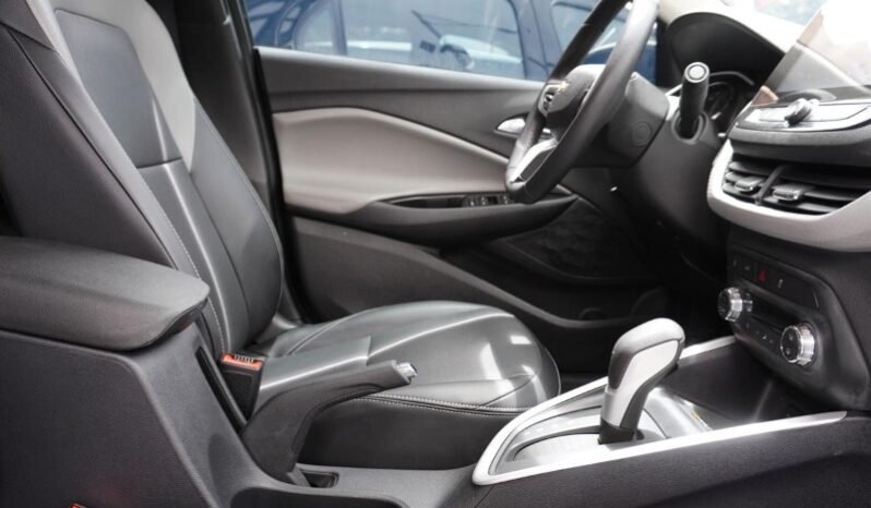 
								Chevrolet Onix full									