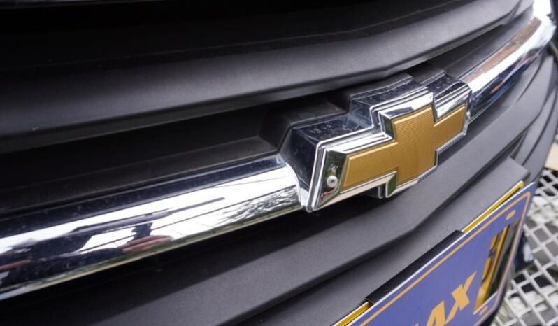 
								Chevrolet Onix full									
