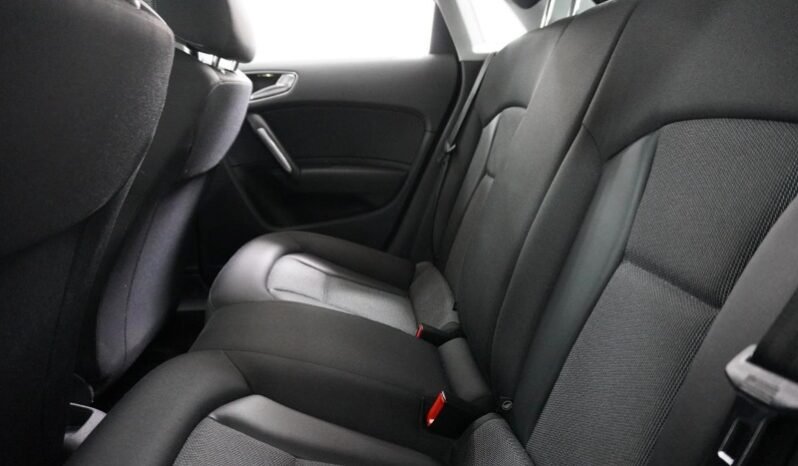 
								Audi A1 full									