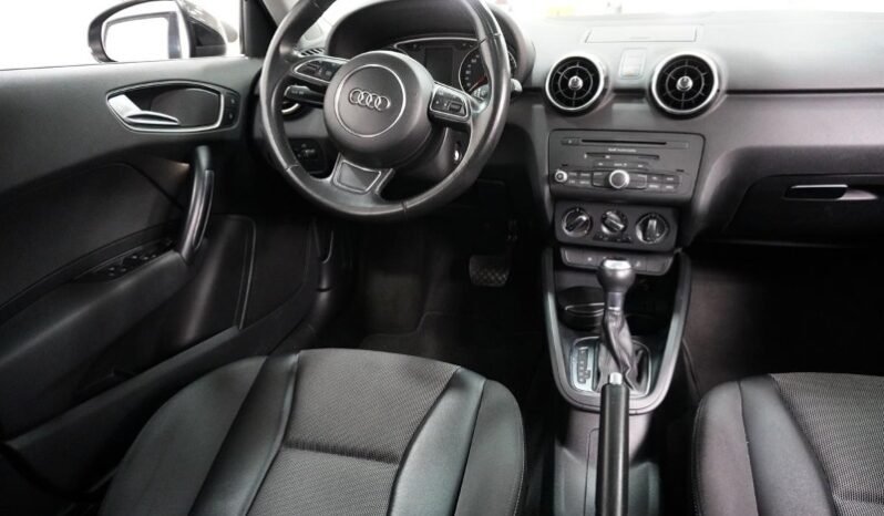 
								Audi A1 full									