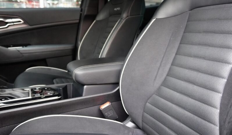 
								Kia Sportage full									