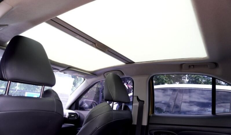 
								Toyota YARIS CROSS full									