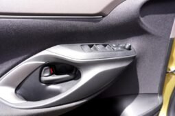 
										Toyota YARIS CROSS full									