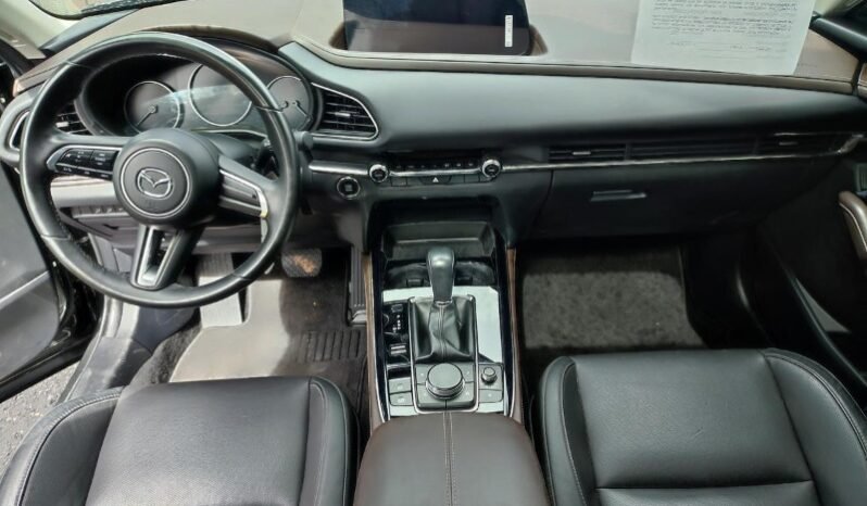 
								Mazda CX-30 full									