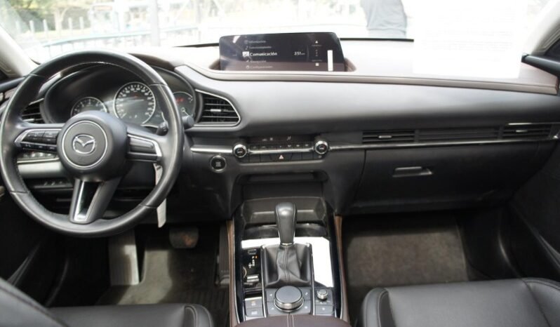 
								Mazda CX-30 full									