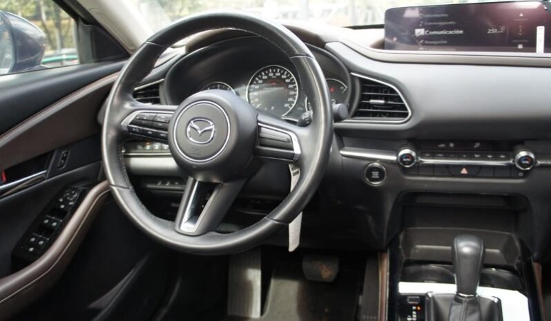 
								Mazda CX-30 full									