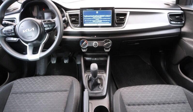 
								Kia Rio full									
