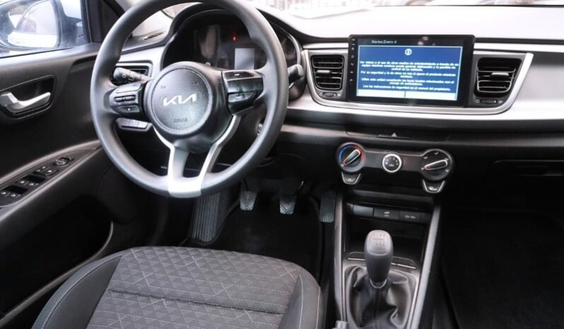 
								Kia Rio full									