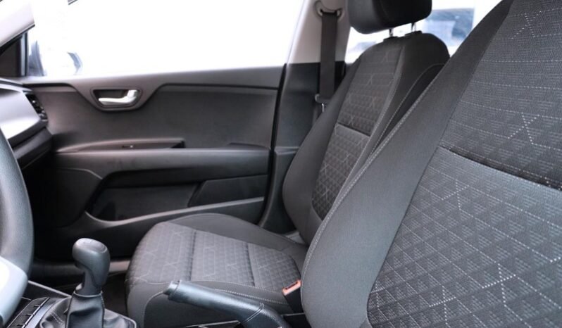 
								Kia Rio full									