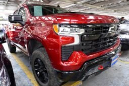 Chevrolet SILVERADO