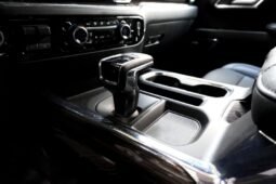 
										Chevrolet SILVERADO full									