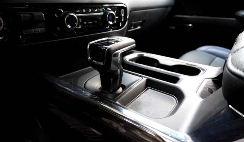 
								Chevrolet SILVERADO full									