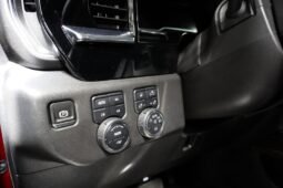 
										Chevrolet SILVERADO full									