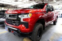 Chevrolet SILVERADO