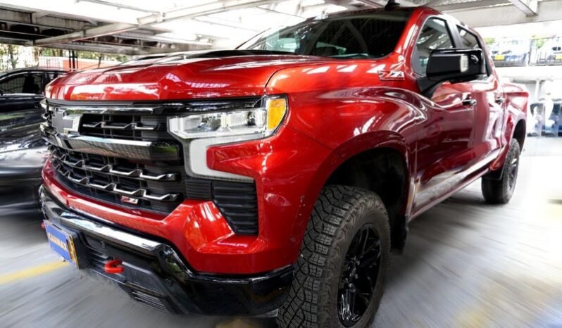 
								Chevrolet SILVERADO full									