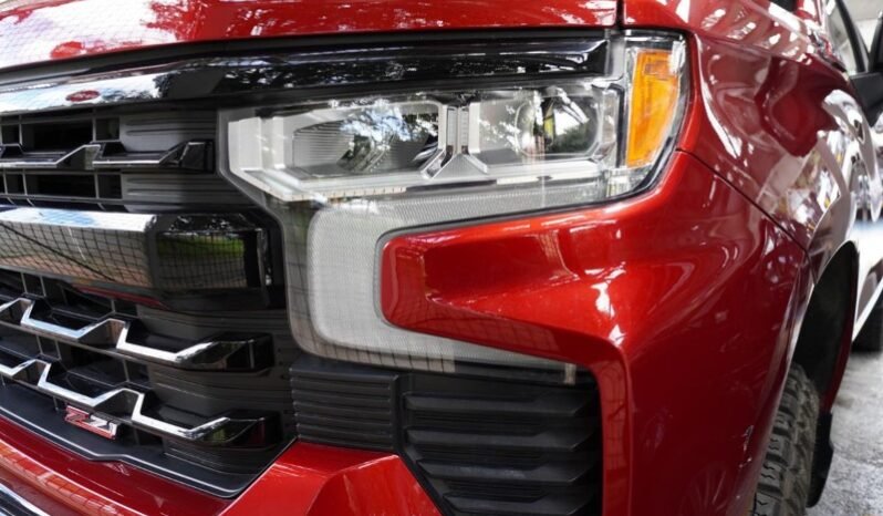 
								Chevrolet SILVERADO full									