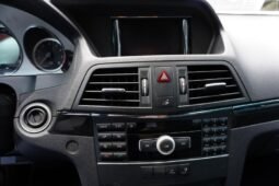 
										Mercedes-Benz E200 full									