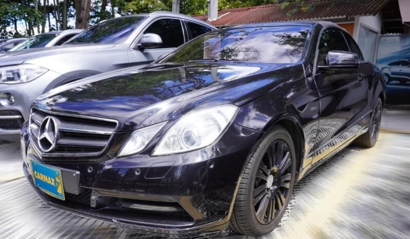 
								Mercedes-Benz E200 full									