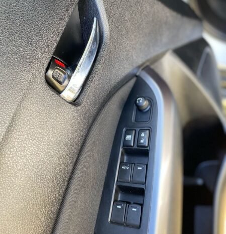 
								Suzuki Grand Vitara full									