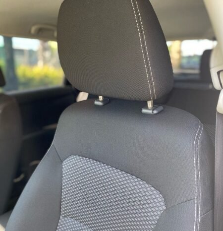 
								Suzuki Grand Vitara full									