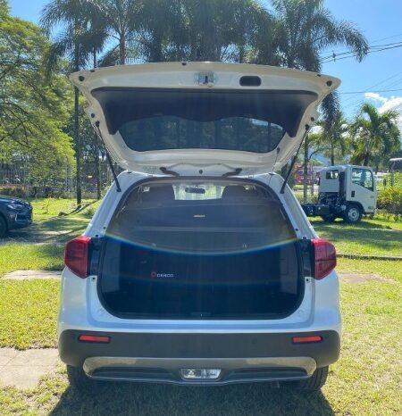 
								Suzuki Grand Vitara full									