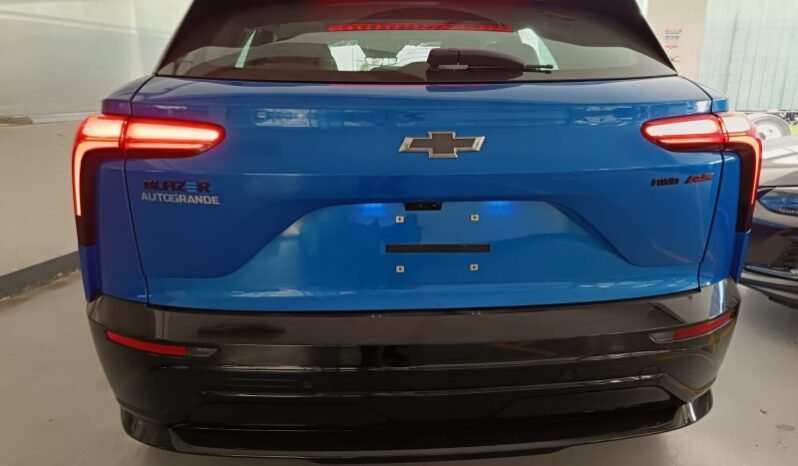 
								Chevrolet Blazer EV full									