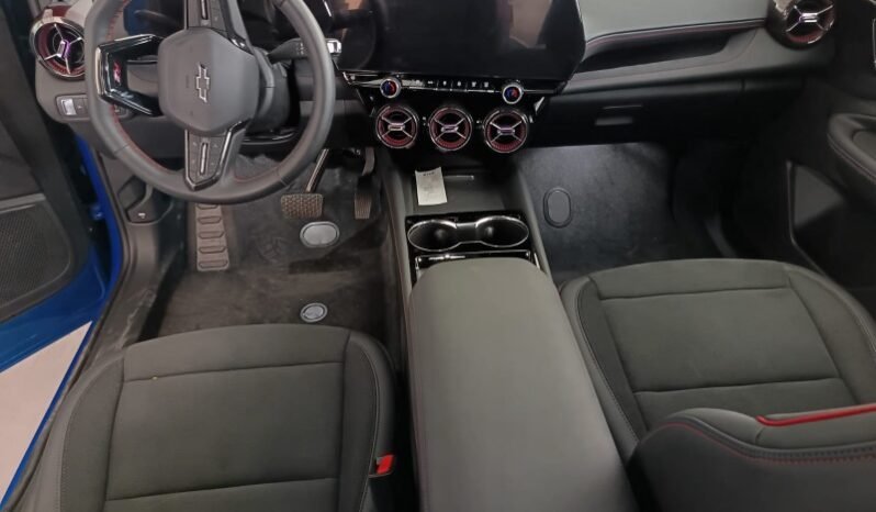 
								Chevrolet Blazer EV full									