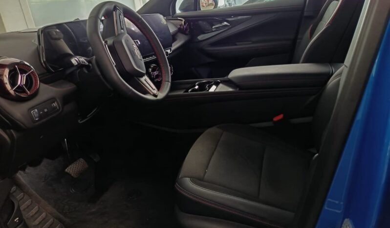 
								Chevrolet Blazer EV full									