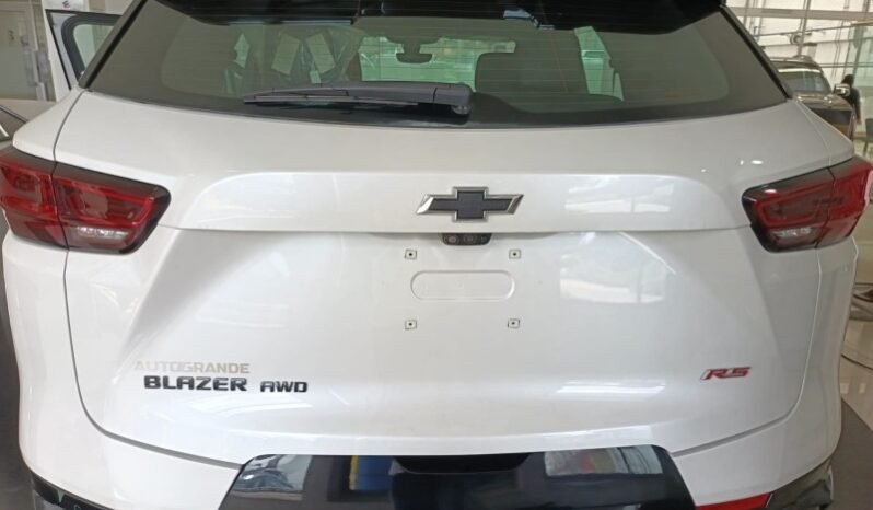 
								Chevrolet Blazer RS full									
