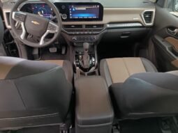 
										Chevrolet COLORADO full									